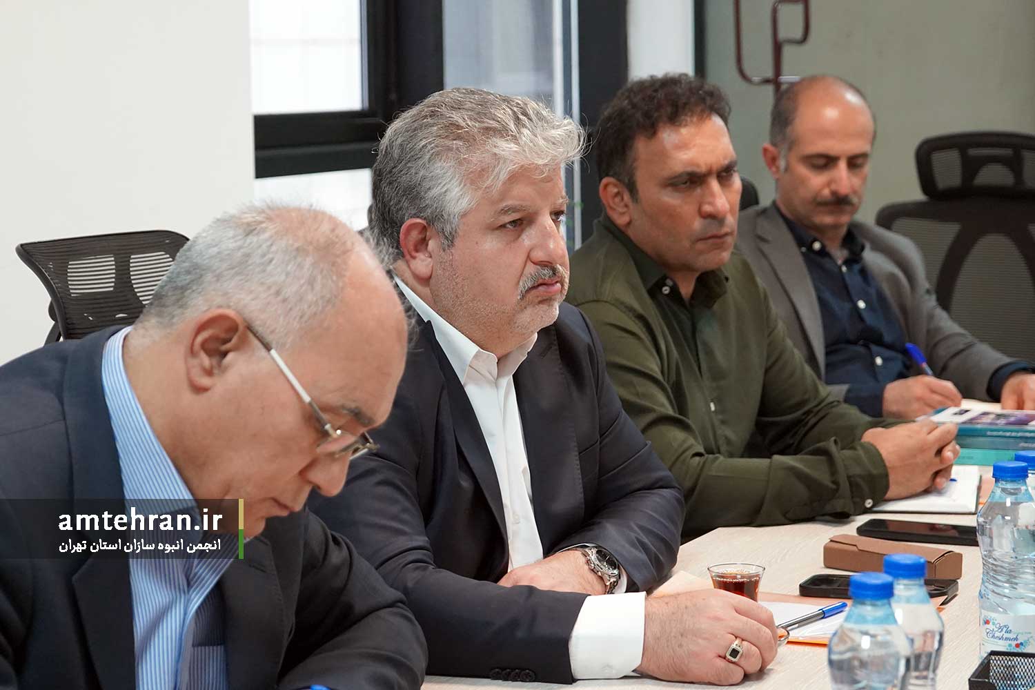 حجت عزیزی