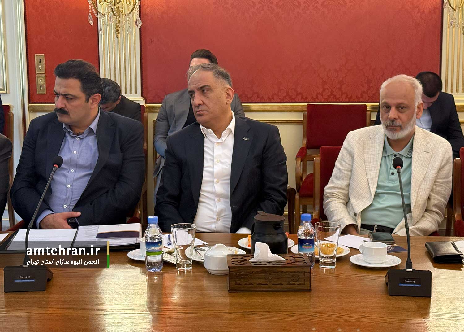 نشست با وزیر میراث