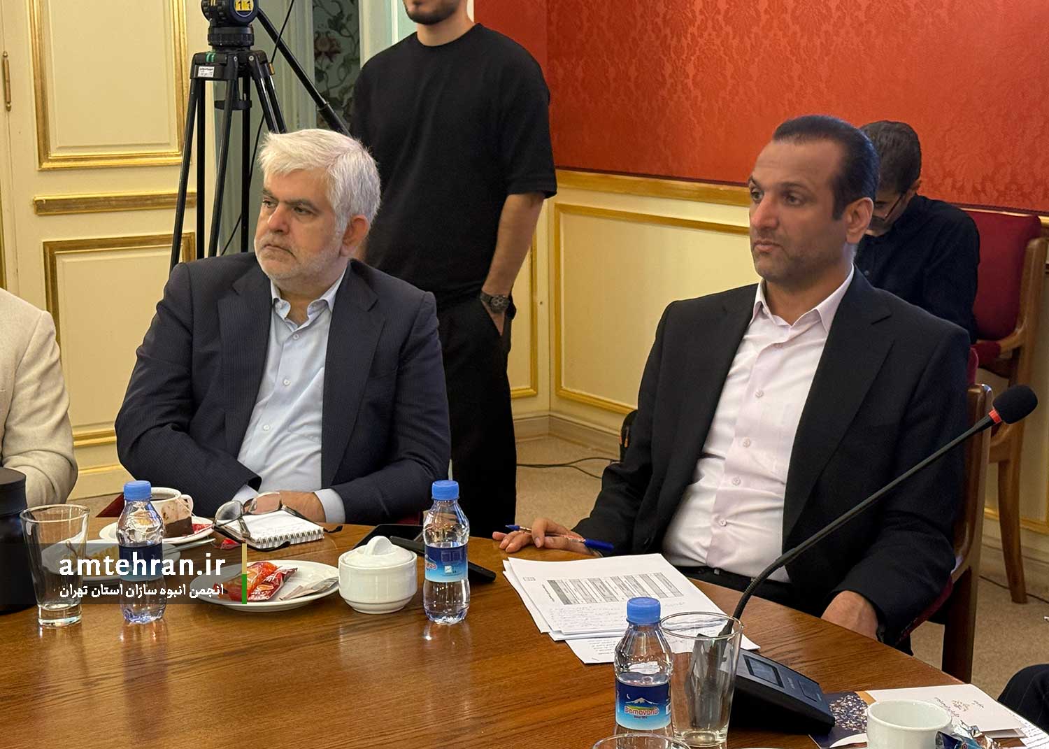 نشست با وزیر میراث