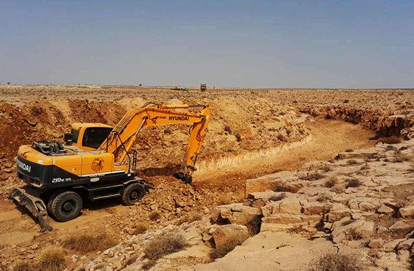 شروع عملیات آماده سازی ۶۲ هکتار زمین برای تحویل به متقاضیان نهضت ملی مسکن در شهر گراش