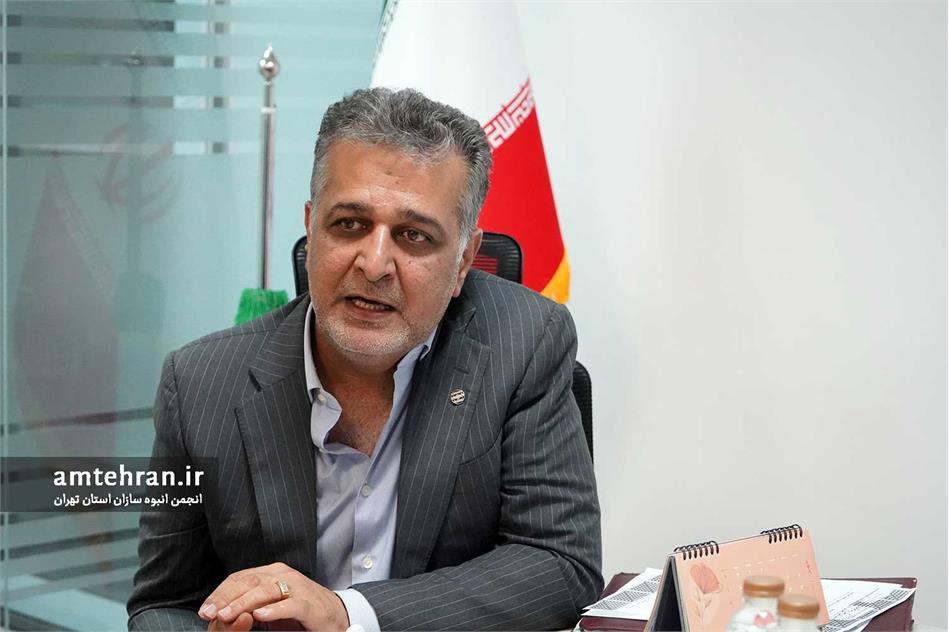 انجمن انبوه‌سازان مسکن و ساختمان تهران در جمع برترین تشکل‌های اقتصادی کشور